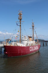 Light ship Columbia