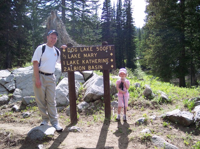 Hike to Dog Lake