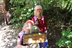 Emma and Sarah on the Grandeur Peak trail