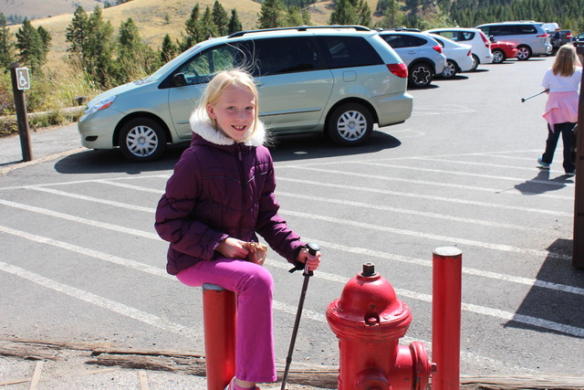 Emma and Sarah in Yellowstone