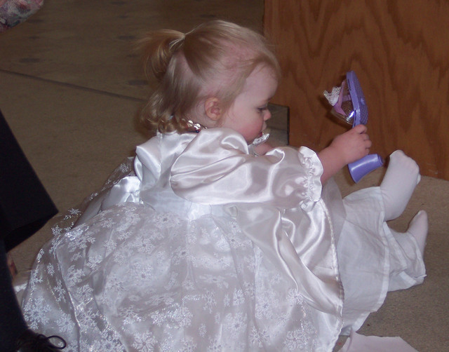 Sarah at Emma's Fancy Nancy birthday party